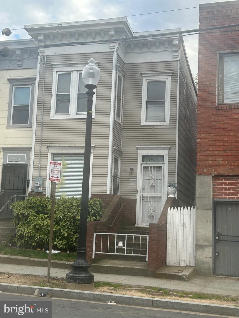 1515 SE MARION BARRY AVE SE, WASHINGTON, District Of Columbia 20020, ,Residential,For sale,1515 SE MARION BARRY AVE SE,DCDC2223540 MLS # DCDC2223540