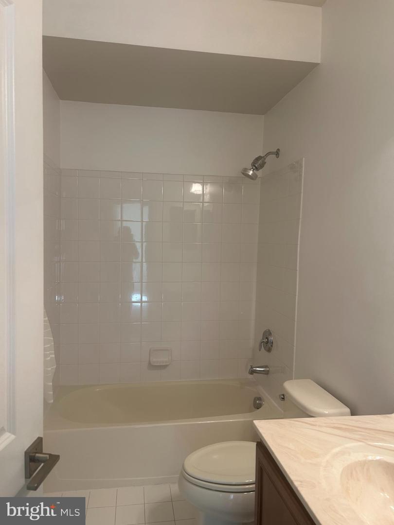 43053 THOROUGHFARE GAP TER, ASHBURN, Virginia 20148, 3 Bedrooms Bedrooms, ,2 BathroomsBathrooms,Residential,For sale,43053 THOROUGHFARE GAP TER,VALO2107316 MLS # VALO2107316