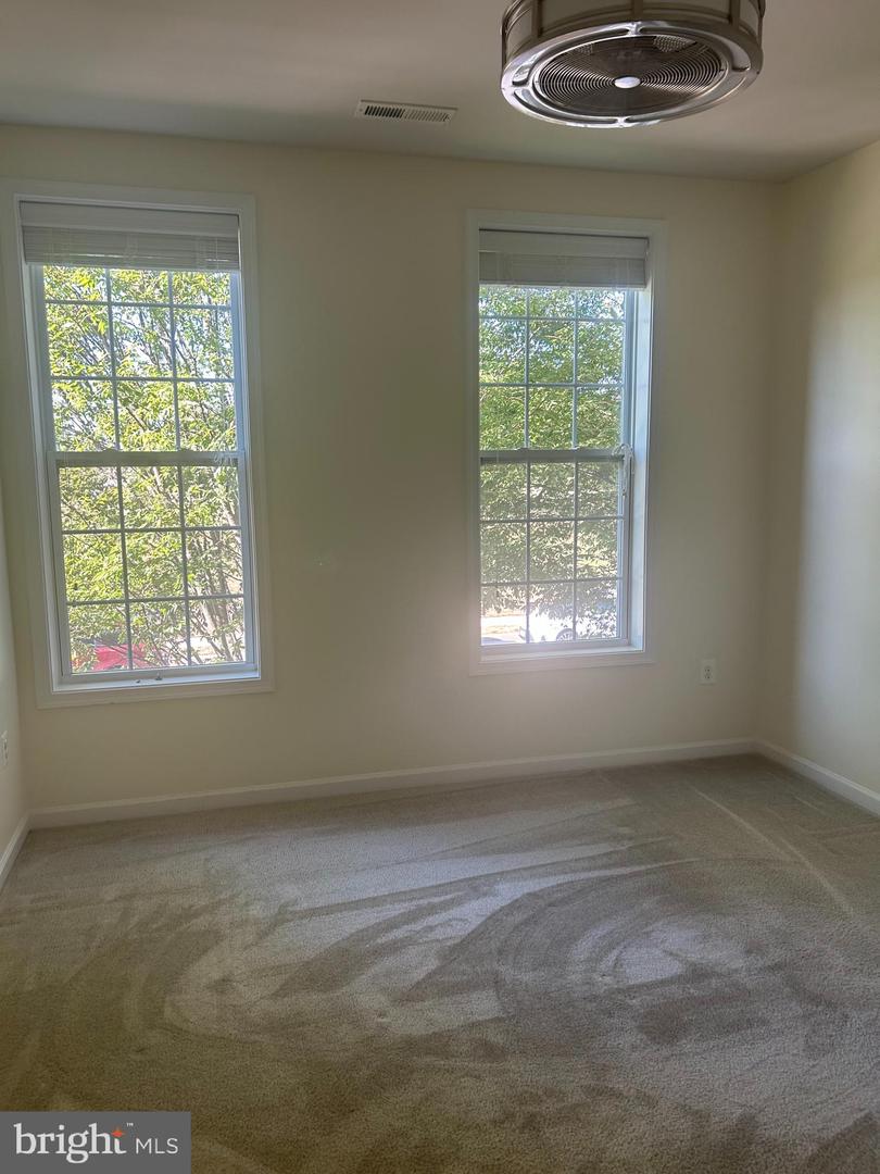 43053 THOROUGHFARE GAP TER, ASHBURN, Virginia 20148, 3 Bedrooms Bedrooms, ,2 BathroomsBathrooms,Residential,For sale,43053 THOROUGHFARE GAP TER,VALO2107316 MLS # VALO2107316