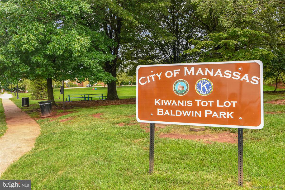 8347 IVY GLEN CT, MANASSAS, Virginia 20110, 3 Bedrooms Bedrooms, ,3 BathroomsBathrooms,Residential,For sale,8347 IVY GLEN CT,VAMN2009378 MLS # VAMN2009378