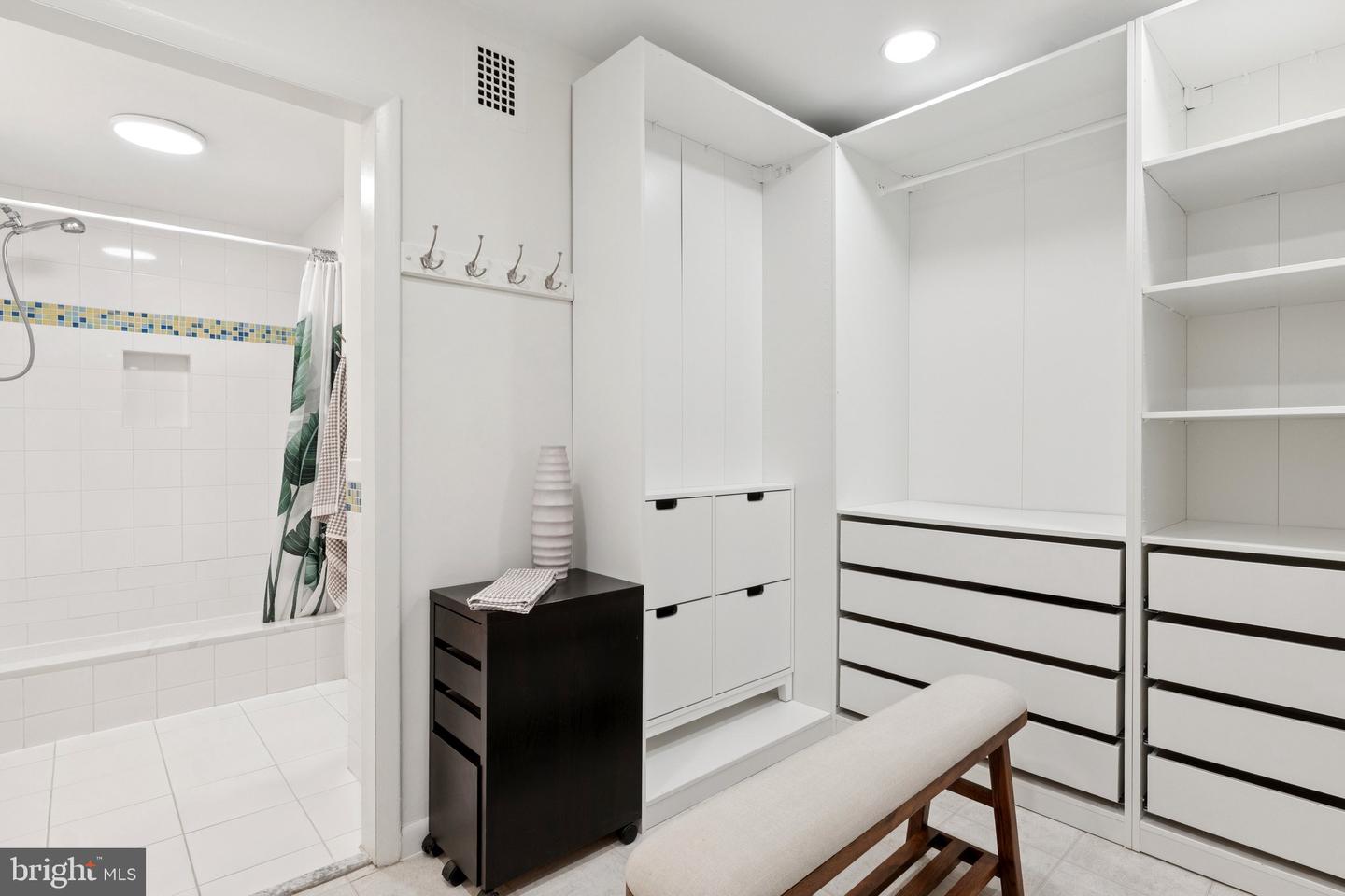 1880 COLUMBIA RD NW #204, WASHINGTON, District Of Columbia 20009, 1 Bedroom Bedrooms, 7 Rooms Rooms,1 BathroomBathrooms,Residential,For sale,1880 COLUMBIA RD NW #204,DCDC2198068 MLS # DCDC2198068