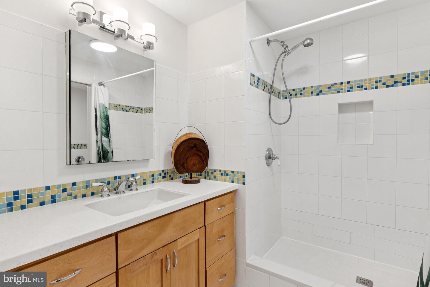1880 COLUMBIA RD NW #204, WASHINGTON, District Of Columbia 20009, 1 Bedroom Bedrooms, 7 Rooms Rooms,1 BathroomBathrooms,Residential,For sale,1880 COLUMBIA RD NW #204,DCDC2198068 MLS # DCDC2198068