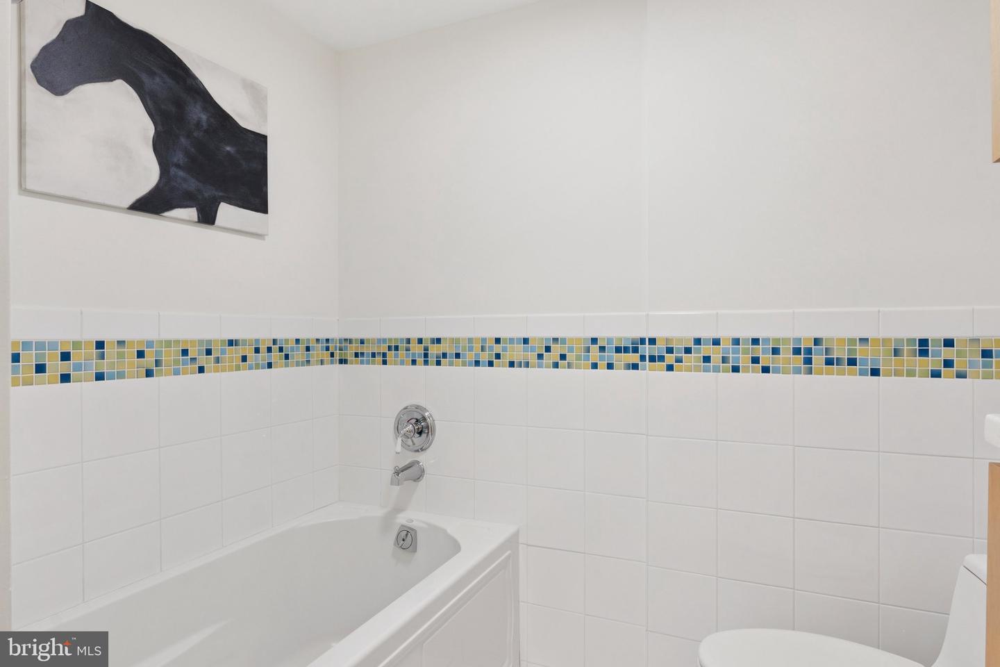 1880 COLUMBIA RD NW #204, WASHINGTON, District Of Columbia 20009, 1 Bedroom Bedrooms, 7 Rooms Rooms,1 BathroomBathrooms,Residential,For sale,1880 COLUMBIA RD NW #204,DCDC2198068 MLS # DCDC2198068