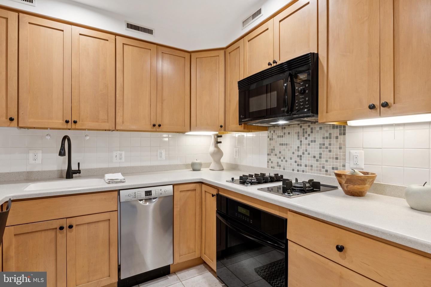 1880 COLUMBIA RD NW #204, WASHINGTON, District Of Columbia 20009, 1 Bedroom Bedrooms, 7 Rooms Rooms,1 BathroomBathrooms,Residential,For sale,1880 COLUMBIA RD NW #204,DCDC2198068 MLS # DCDC2198068