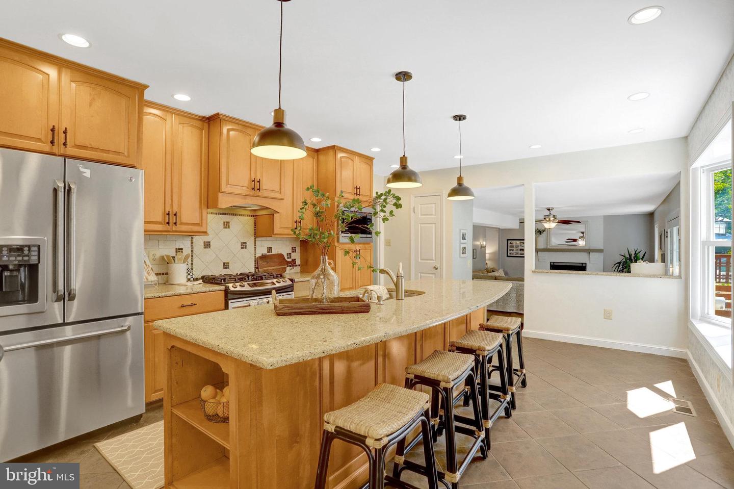 7206 JOSHUA TREE LN, SPRINGFIELD, Virginia 22152, 4 Bedrooms Bedrooms, ,2 BathroomsBathrooms,Residential,For sale,7206 JOSHUA TREE LN,VAFX2262290 MLS # VAFX2262290