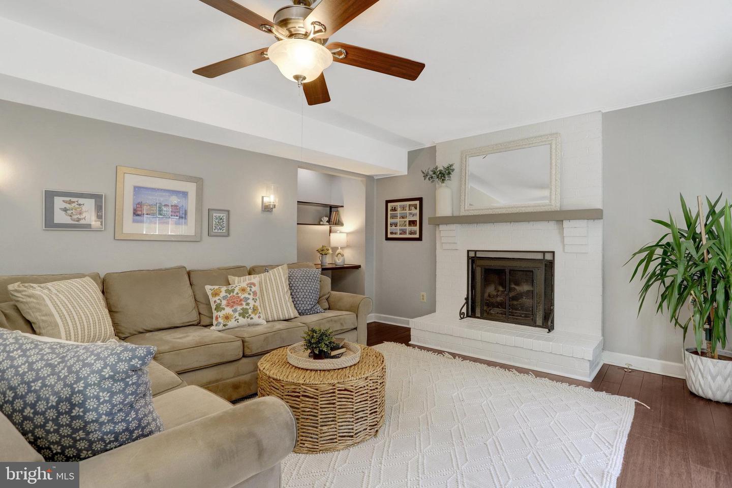 7206 JOSHUA TREE LN, SPRINGFIELD, Virginia 22152, 4 Bedrooms Bedrooms, ,2 BathroomsBathrooms,Residential,For sale,7206 JOSHUA TREE LN,VAFX2262290 MLS # VAFX2262290