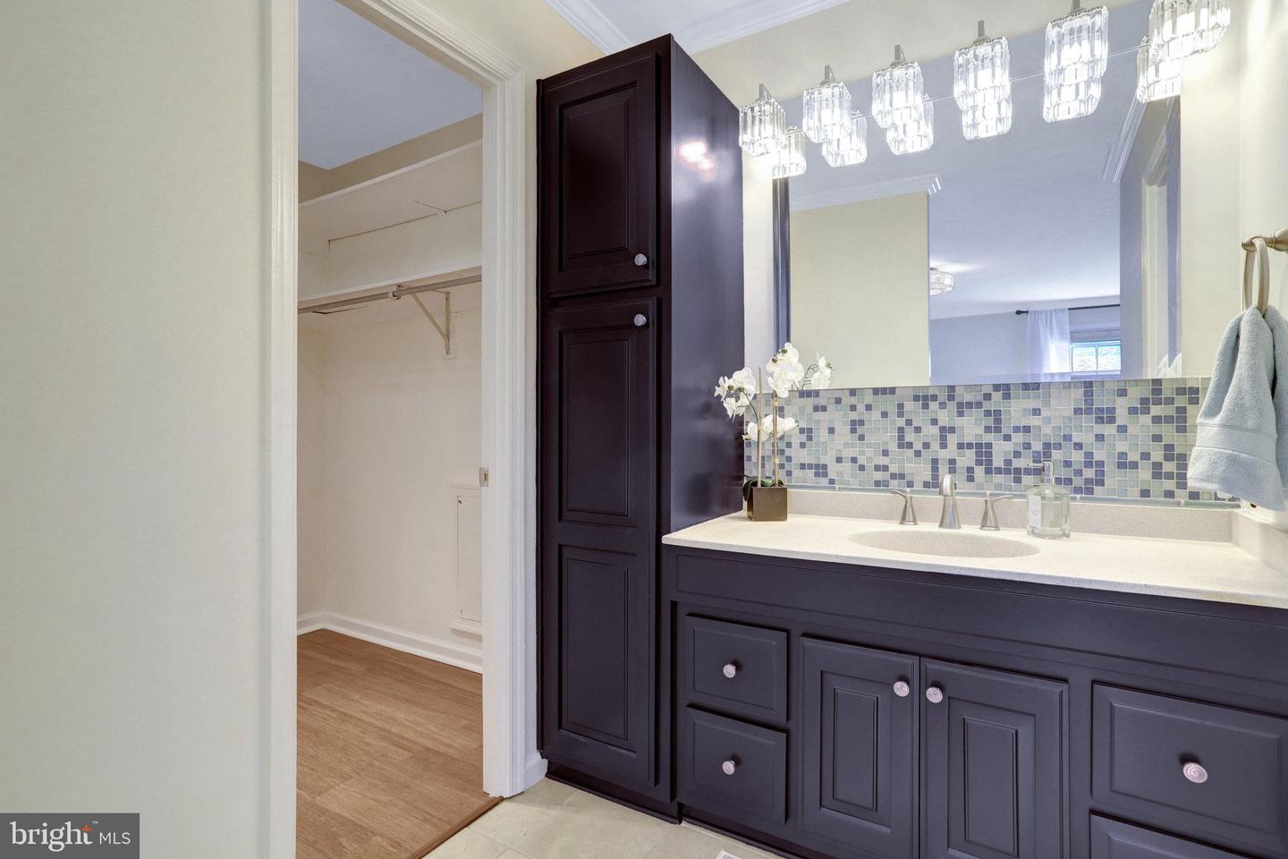 7206 JOSHUA TREE LN, SPRINGFIELD, Virginia 22152, 4 Bedrooms Bedrooms, ,2 BathroomsBathrooms,Residential,For sale,7206 JOSHUA TREE LN,VAFX2262290 MLS # VAFX2262290