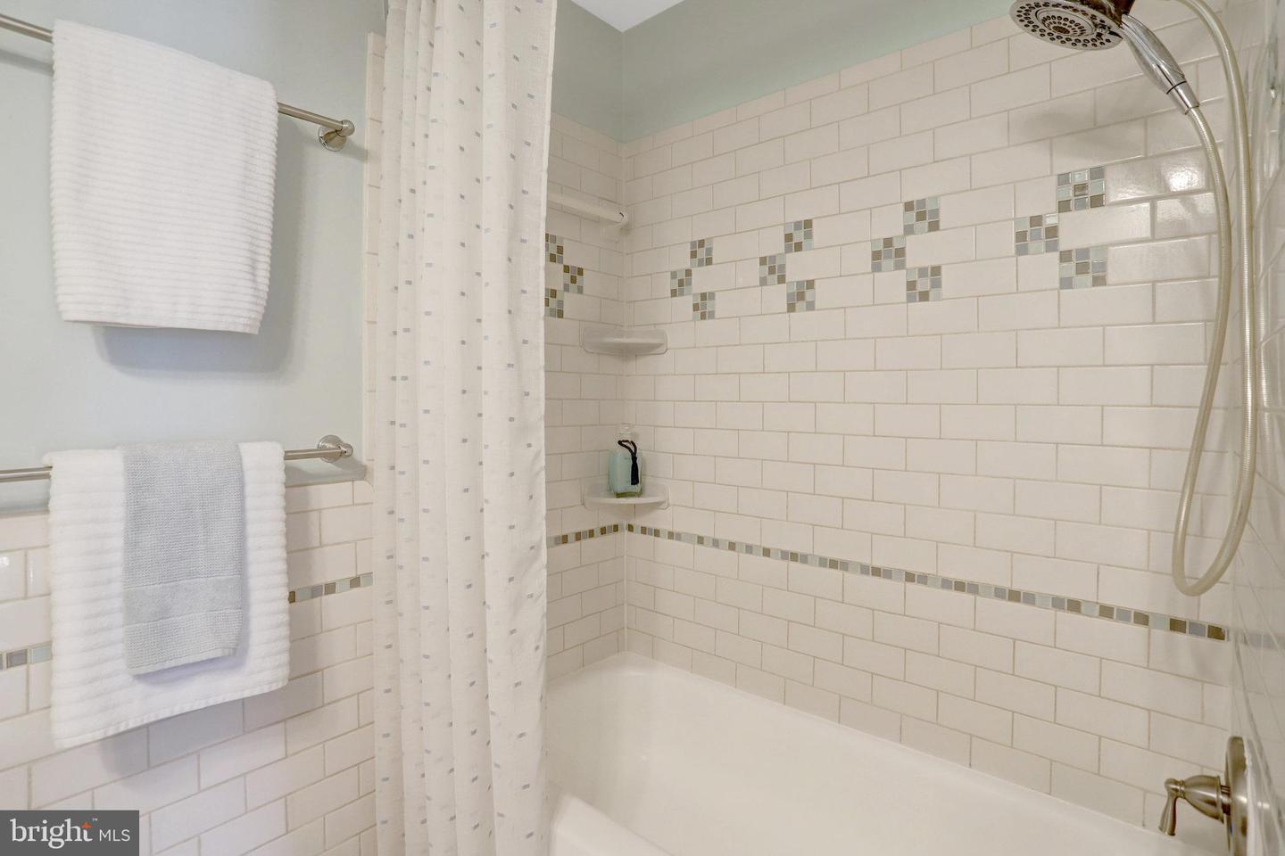 7206 JOSHUA TREE LN, SPRINGFIELD, Virginia 22152, 4 Bedrooms Bedrooms, ,2 BathroomsBathrooms,Residential,For sale,7206 JOSHUA TREE LN,VAFX2262290 MLS # VAFX2262290