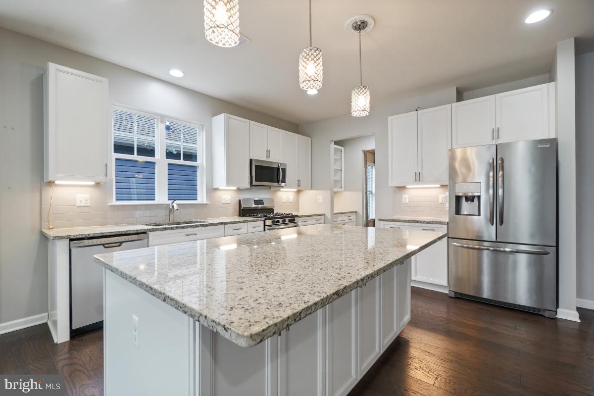12205 GLEN OAKS DR, FREDERICKSBURG, Virginia 22407, 3 Bedrooms Bedrooms, 5 Rooms Rooms,2 BathroomsBathrooms,Residential,For sale,12205 GLEN OAKS DR,VASP2035646 MLS # VASP2035646