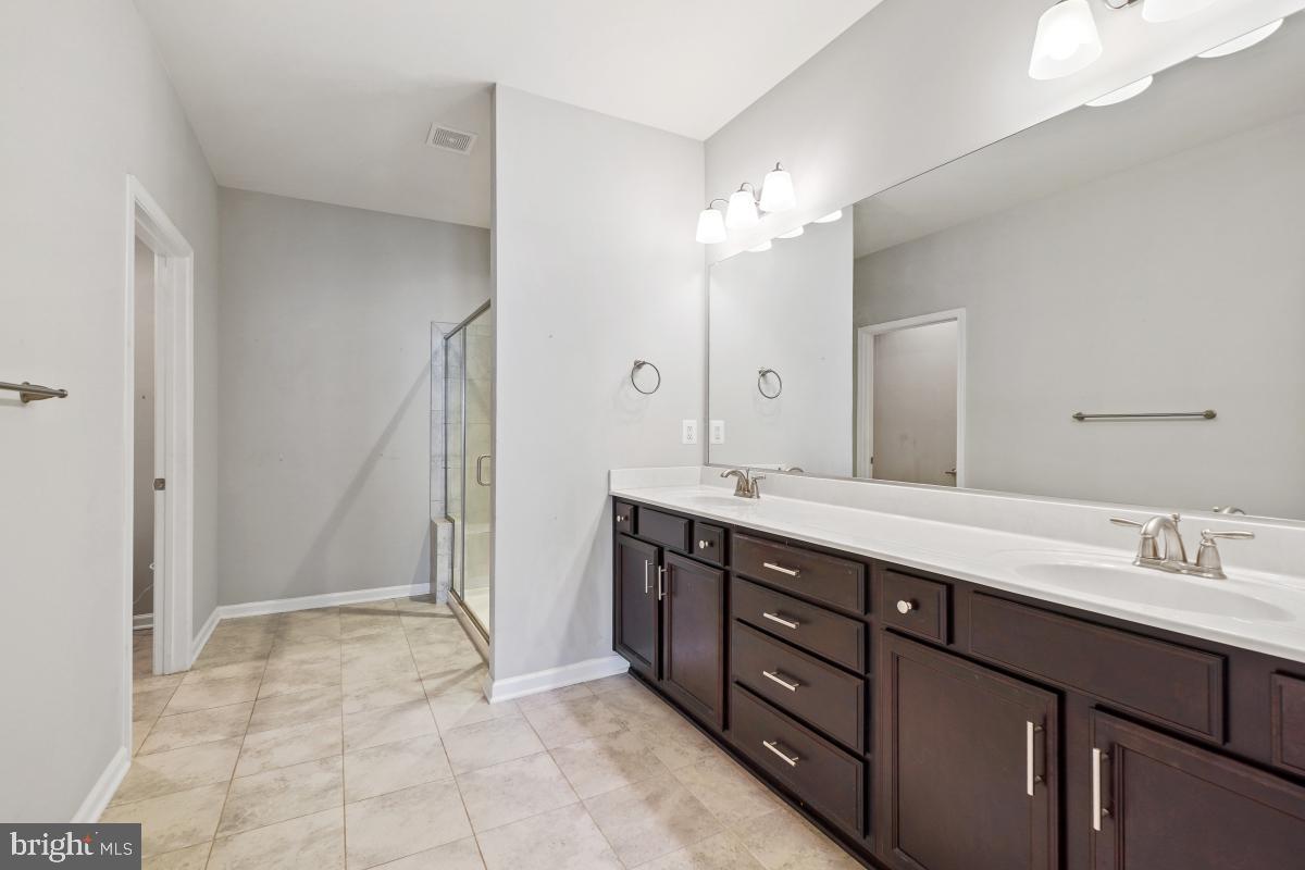 12205 GLEN OAKS DR, FREDERICKSBURG, Virginia 22407, 3 Bedrooms Bedrooms, 5 Rooms Rooms,2 BathroomsBathrooms,Residential,For sale,12205 GLEN OAKS DR,VASP2035646 MLS # VASP2035646