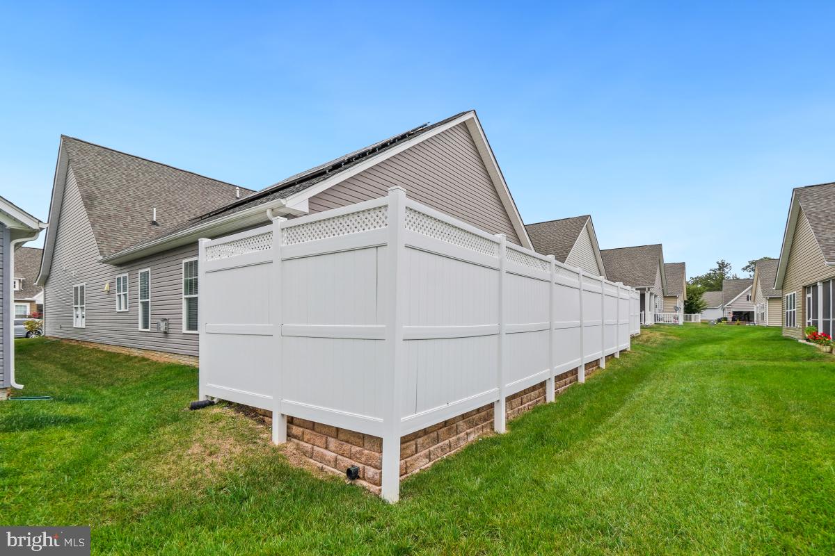 12205 GLEN OAKS DR, FREDERICKSBURG, Virginia 22407, 3 Bedrooms Bedrooms, 5 Rooms Rooms,2 BathroomsBathrooms,Residential,For sale,12205 GLEN OAKS DR,VASP2035646 MLS # VASP2035646