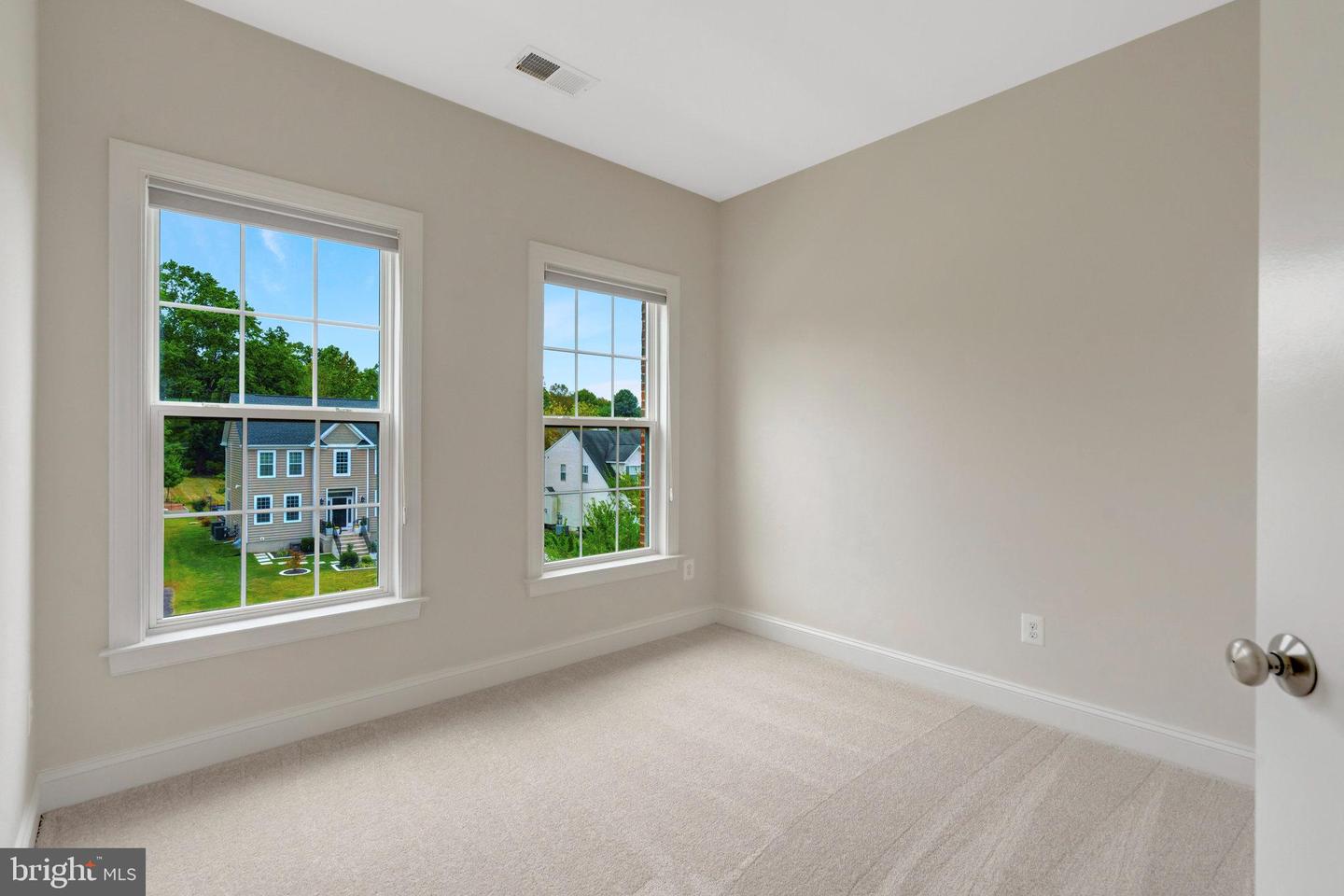 8854 ORCHARD LN, MANASSAS, Virginia 20110, 4 Bedrooms Bedrooms, ,3 BathroomsBathrooms,Residential,For sale,8854 ORCHARD LN,VAMN2009308 MLS # VAMN2009308