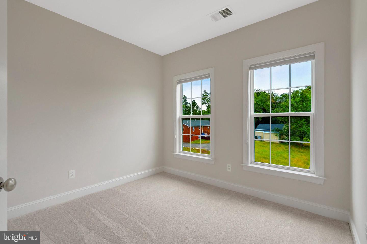 8854 ORCHARD LN, MANASSAS, Virginia 20110, 4 Bedrooms Bedrooms, ,3 BathroomsBathrooms,Residential,For sale,8854 ORCHARD LN,VAMN2009308 MLS # VAMN2009308