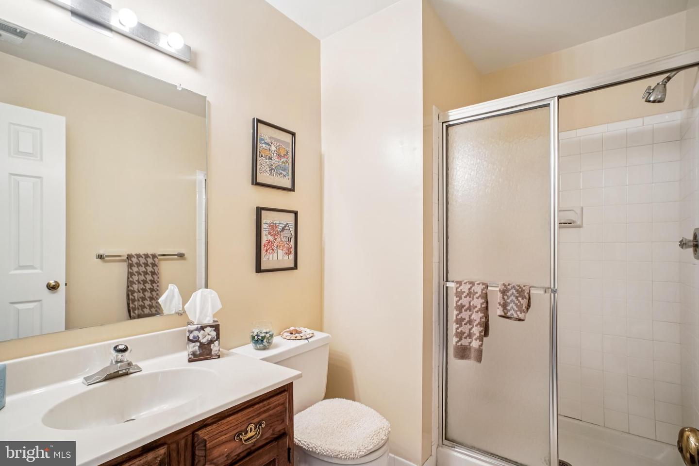 5936 MUNSON CT, FALLS CHURCH, Virginia 22041, 3 Bedrooms Bedrooms, ,3 BathroomsBathrooms,Residential,For sale,5936 MUNSON CT,VAFX2265252 MLS # VAFX2265252