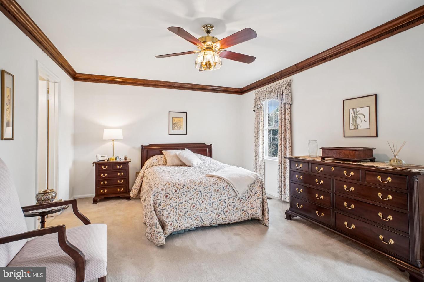 5936 MUNSON CT, FALLS CHURCH, Virginia 22041, 3 Bedrooms Bedrooms, ,3 BathroomsBathrooms,Residential,For sale,5936 MUNSON CT,VAFX2265252 MLS # VAFX2265252