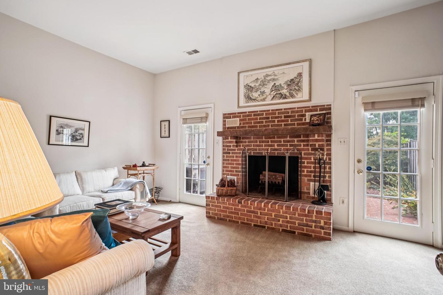 5936 MUNSON CT, FALLS CHURCH, Virginia 22041, 3 Bedrooms Bedrooms, ,3 BathroomsBathrooms,Residential,For sale,5936 MUNSON CT,VAFX2265252 MLS # VAFX2265252