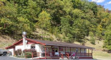 6547 POTOMAC RIVER RD, MONTEREY, Virginia 24465, ,Commercial,6547 POTOMAC RIVER RD,669238 MLS # 669238