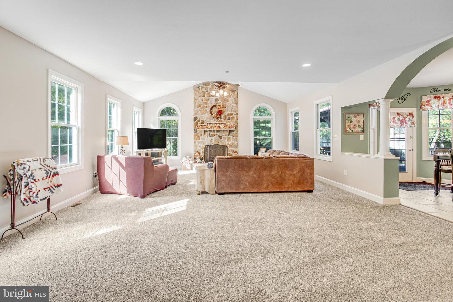 9300 MACKENZIE MEADOW CT, NOKESVILLE, Virginia 20181, 5 Bedrooms Bedrooms, ,5 BathroomsBathrooms,Residential,For sale,9300 MACKENZIE MEADOW CT,VAPW2103680 MLS # VAPW2103680