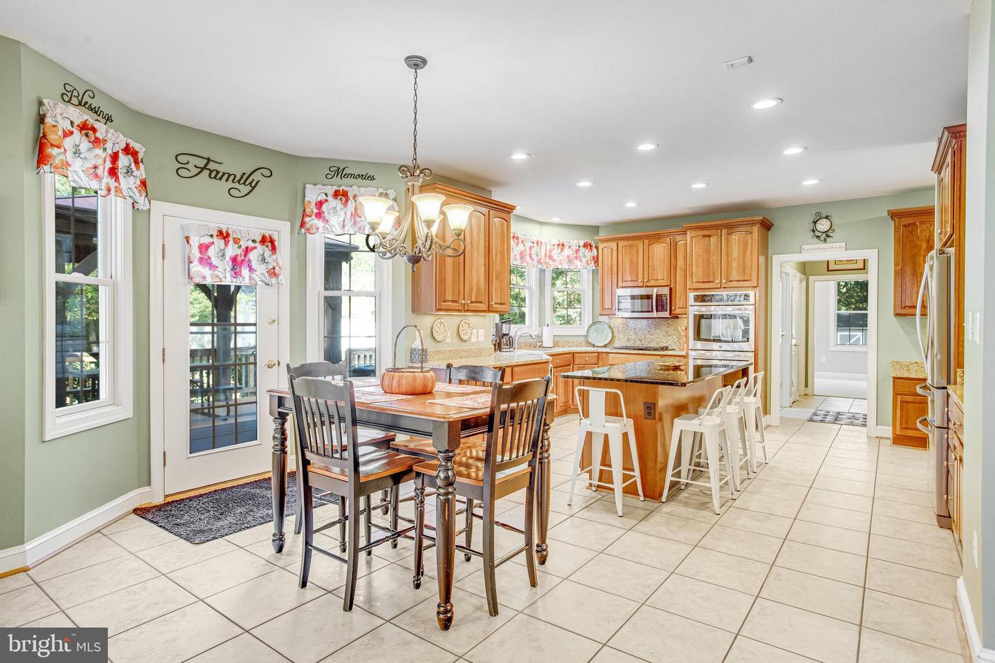 9300 MACKENZIE MEADOW CT, NOKESVILLE, Virginia 20181, 5 Bedrooms Bedrooms, ,5 BathroomsBathrooms,Residential,For sale,9300 MACKENZIE MEADOW CT,VAPW2103680 MLS # VAPW2103680