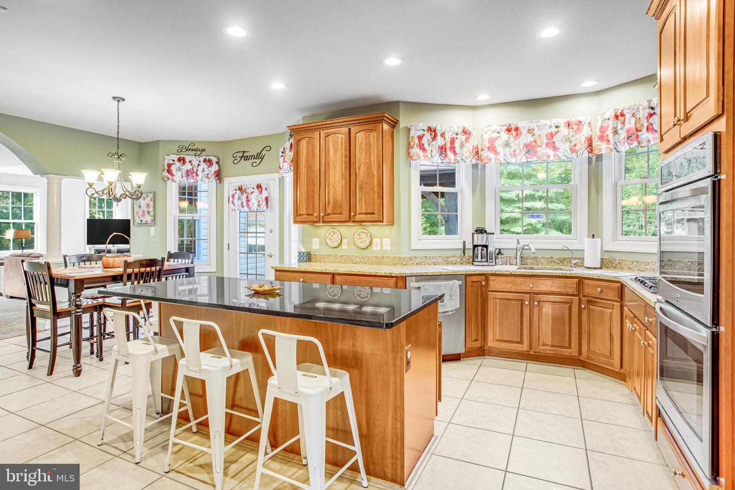9300 MACKENZIE MEADOW CT, NOKESVILLE, Virginia 20181, 5 Bedrooms Bedrooms, ,5 BathroomsBathrooms,Residential,For sale,9300 MACKENZIE MEADOW CT,VAPW2103680 MLS # VAPW2103680