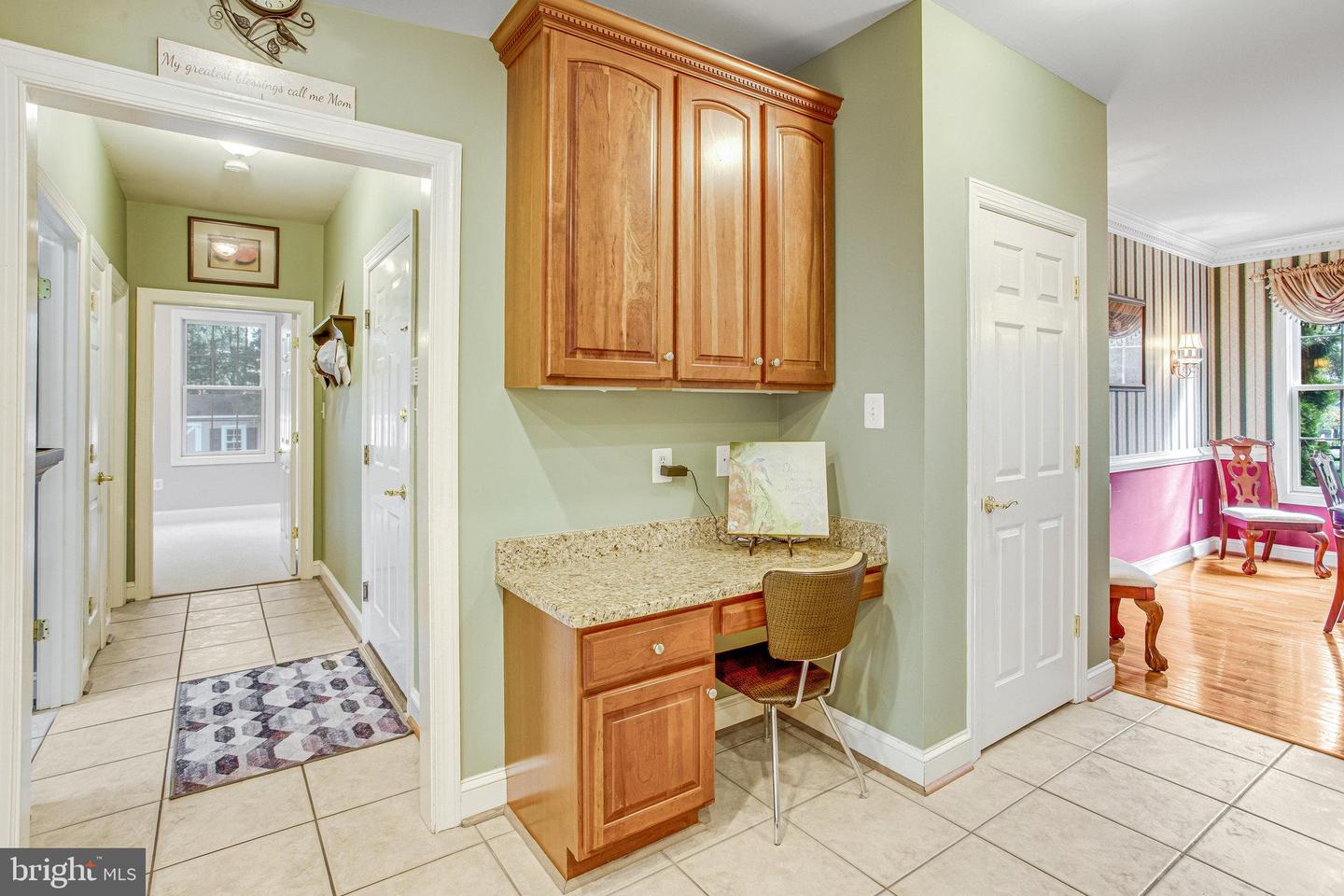 9300 MACKENZIE MEADOW CT, NOKESVILLE, Virginia 20181, 5 Bedrooms Bedrooms, ,5 BathroomsBathrooms,Residential,For sale,9300 MACKENZIE MEADOW CT,VAPW2103680 MLS # VAPW2103680