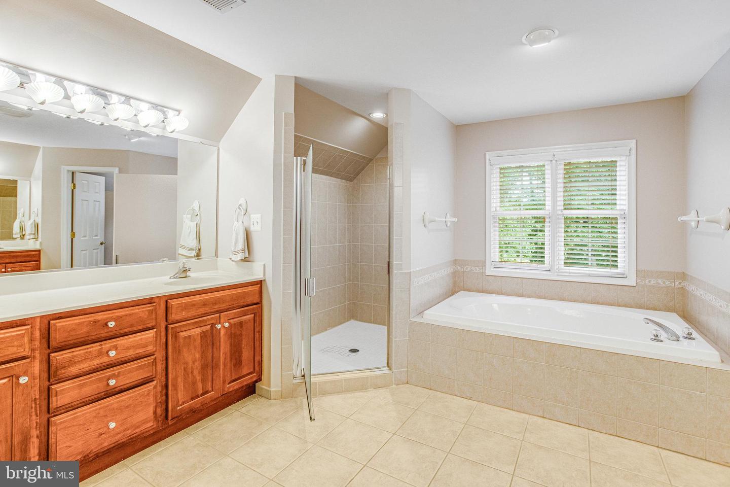 9300 MACKENZIE MEADOW CT, NOKESVILLE, Virginia 20181, 5 Bedrooms Bedrooms, ,5 BathroomsBathrooms,Residential,For sale,9300 MACKENZIE MEADOW CT,VAPW2103680 MLS # VAPW2103680