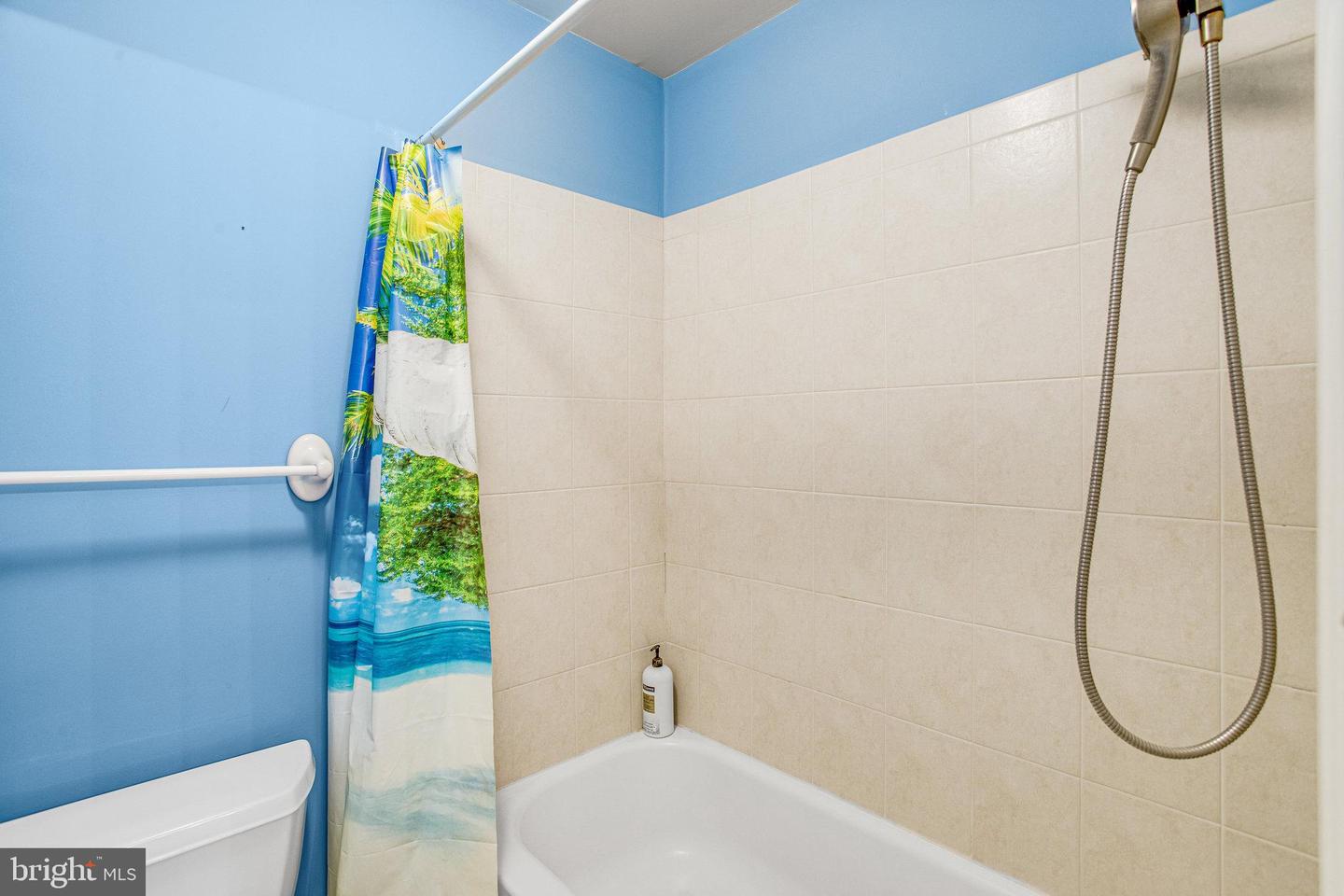 9300 MACKENZIE MEADOW CT, NOKESVILLE, Virginia 20181, 5 Bedrooms Bedrooms, ,5 BathroomsBathrooms,Residential,For sale,9300 MACKENZIE MEADOW CT,VAPW2103680 MLS # VAPW2103680