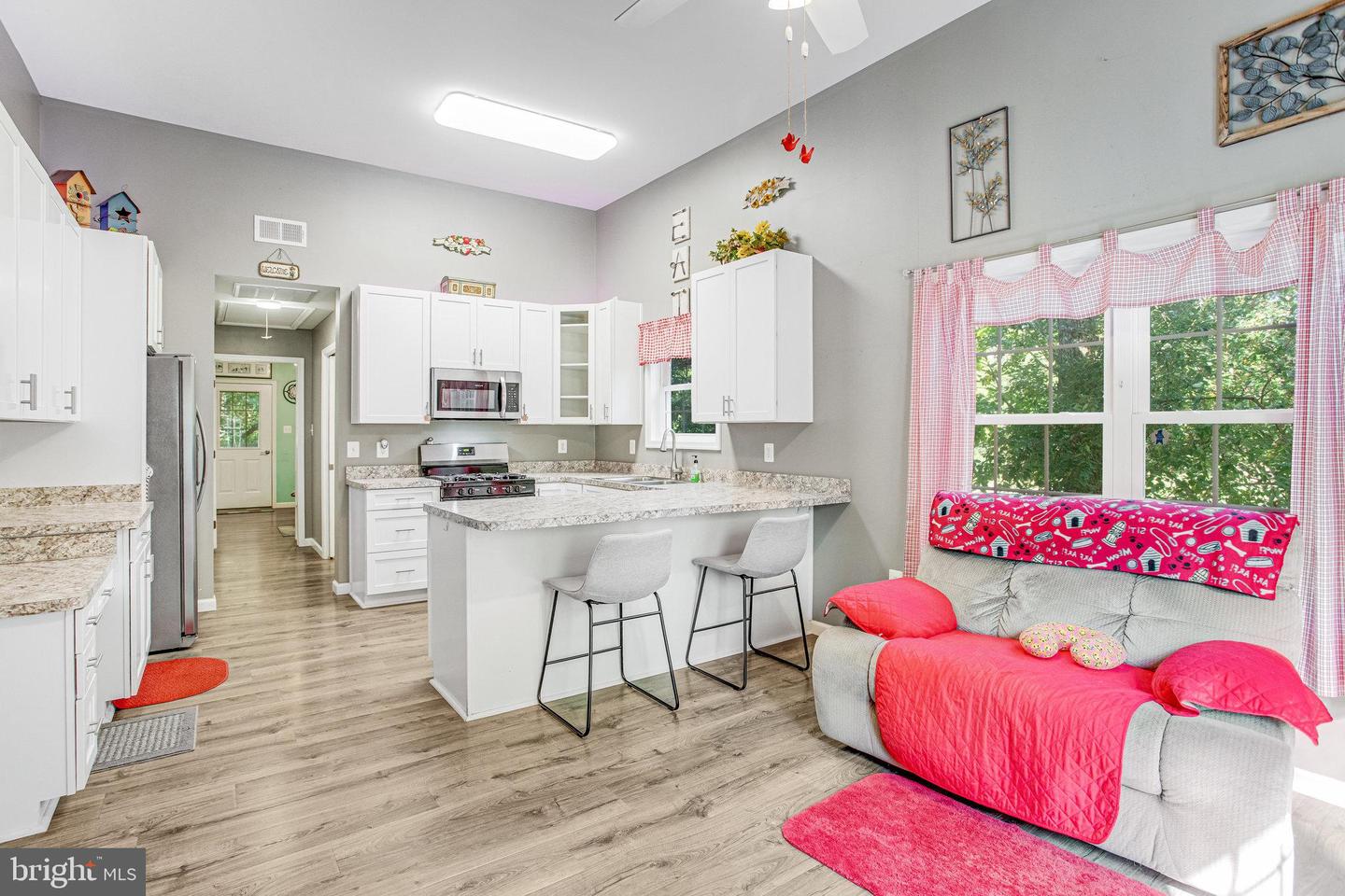 9300 MACKENZIE MEADOW CT, NOKESVILLE, Virginia 20181, 5 Bedrooms Bedrooms, ,5 BathroomsBathrooms,Residential,For sale,9300 MACKENZIE MEADOW CT,VAPW2103680 MLS # VAPW2103680