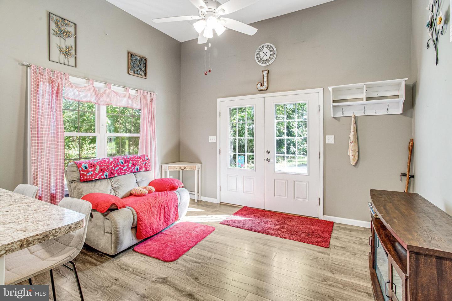 9300 MACKENZIE MEADOW CT, NOKESVILLE, Virginia 20181, 5 Bedrooms Bedrooms, ,5 BathroomsBathrooms,Residential,For sale,9300 MACKENZIE MEADOW CT,VAPW2103680 MLS # VAPW2103680