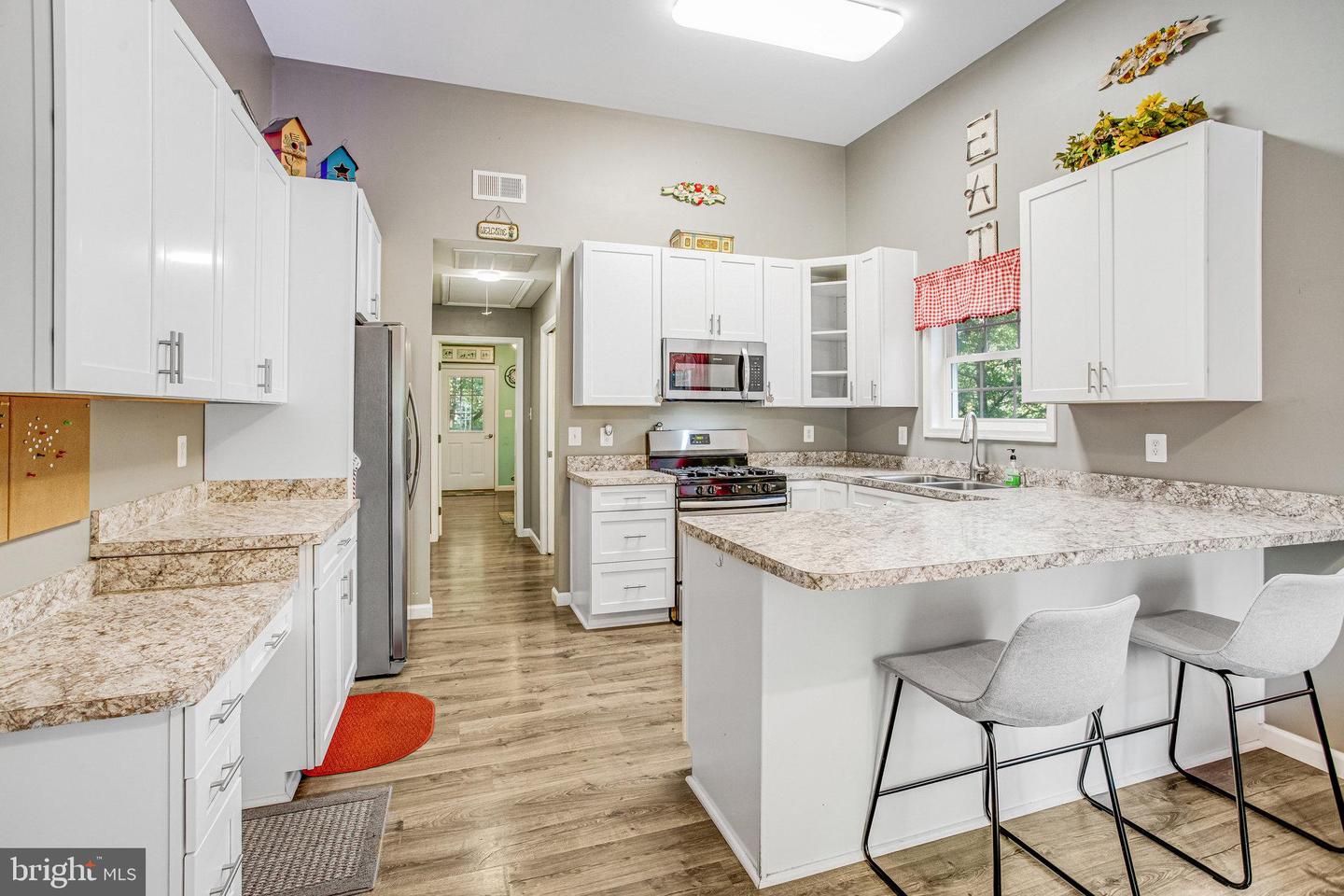 9300 MACKENZIE MEADOW CT, NOKESVILLE, Virginia 20181, 5 Bedrooms Bedrooms, ,5 BathroomsBathrooms,Residential,For sale,9300 MACKENZIE MEADOW CT,VAPW2103680 MLS # VAPW2103680