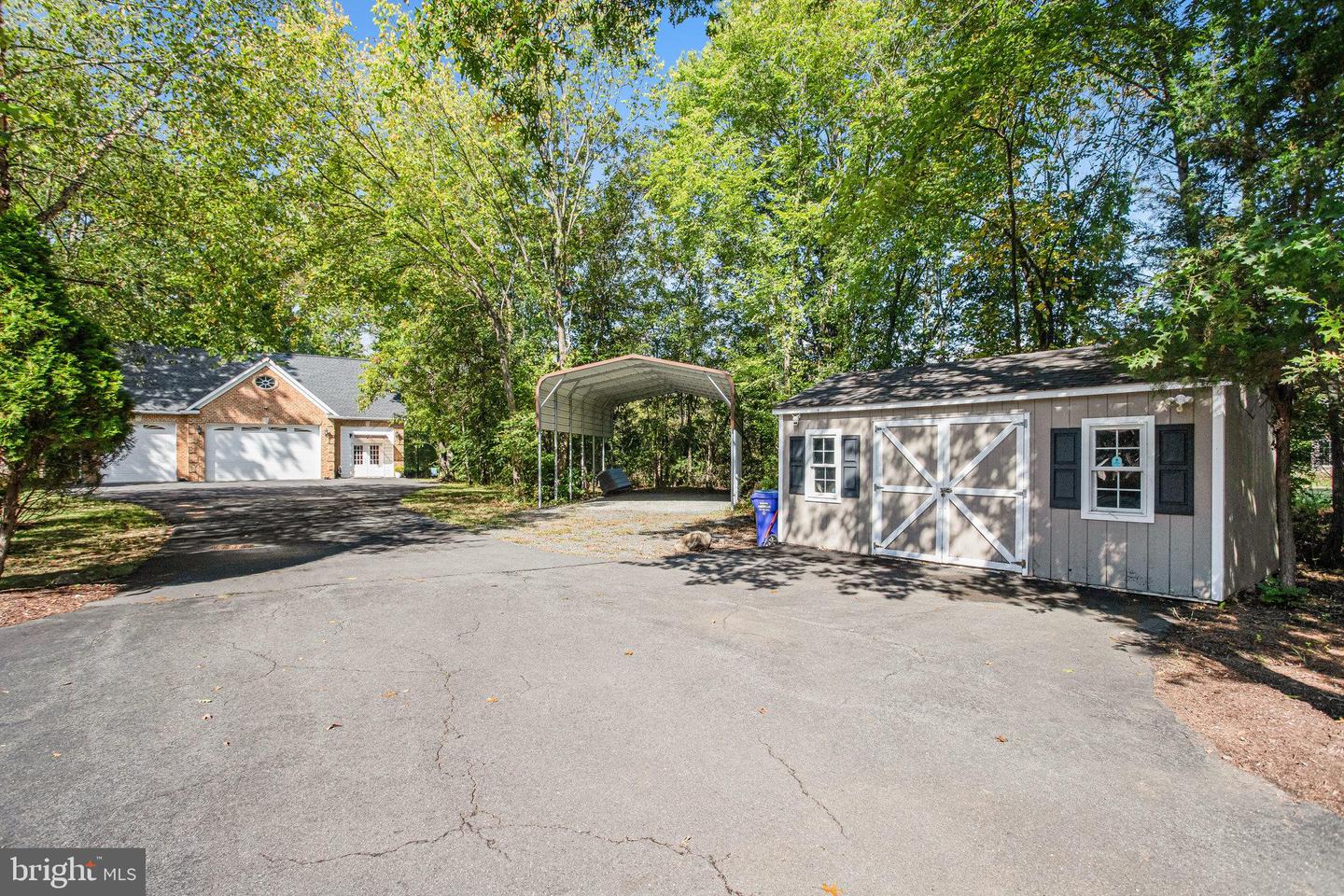 9300 MACKENZIE MEADOW CT, NOKESVILLE, Virginia 20181, 5 Bedrooms Bedrooms, ,5 BathroomsBathrooms,Residential,For sale,9300 MACKENZIE MEADOW CT,VAPW2103680 MLS # VAPW2103680