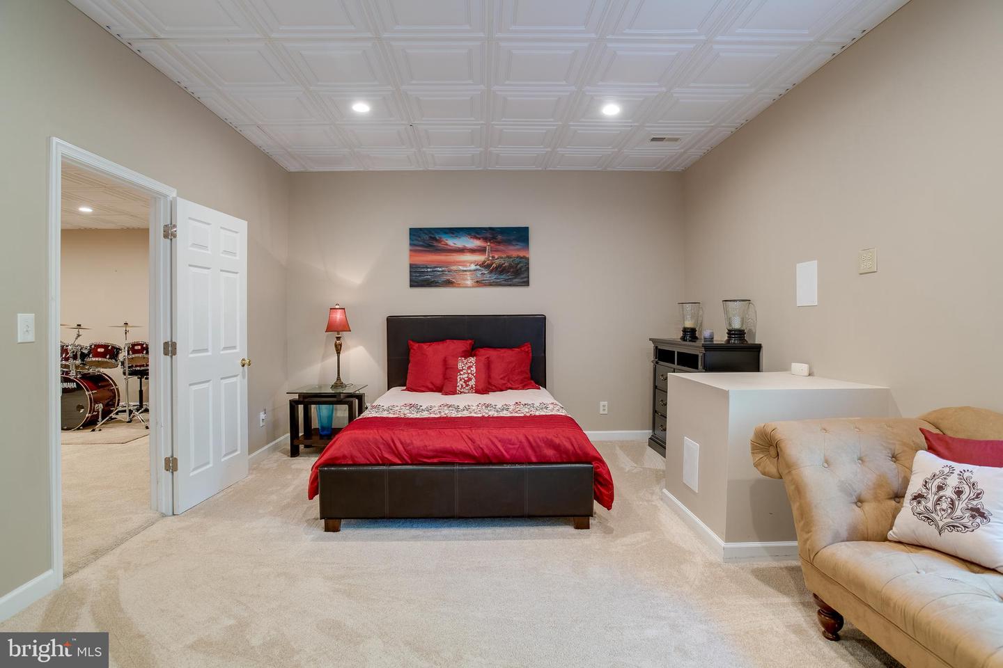 3446 SOUTHAMPTON DR, JEFFERSONTON, Virginia 22724, 5 Bedrooms Bedrooms, ,3 BathroomsBathrooms,Residential,For sale,3446 SOUTHAMPTON DR,VACU2011524 MLS # VACU2011524