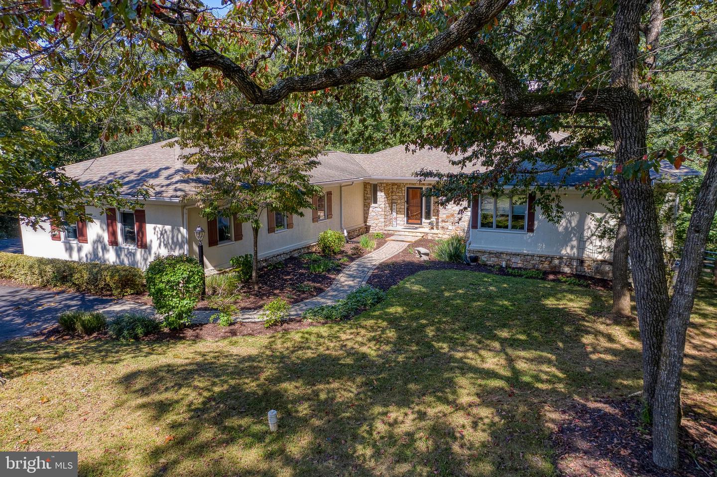 3446 SOUTHAMPTON DR, JEFFERSONTON, Virginia 22724, 5 Bedrooms Bedrooms, ,3 BathroomsBathrooms,Residential,For sale,3446 SOUTHAMPTON DR,VACU2011524 MLS # VACU2011524