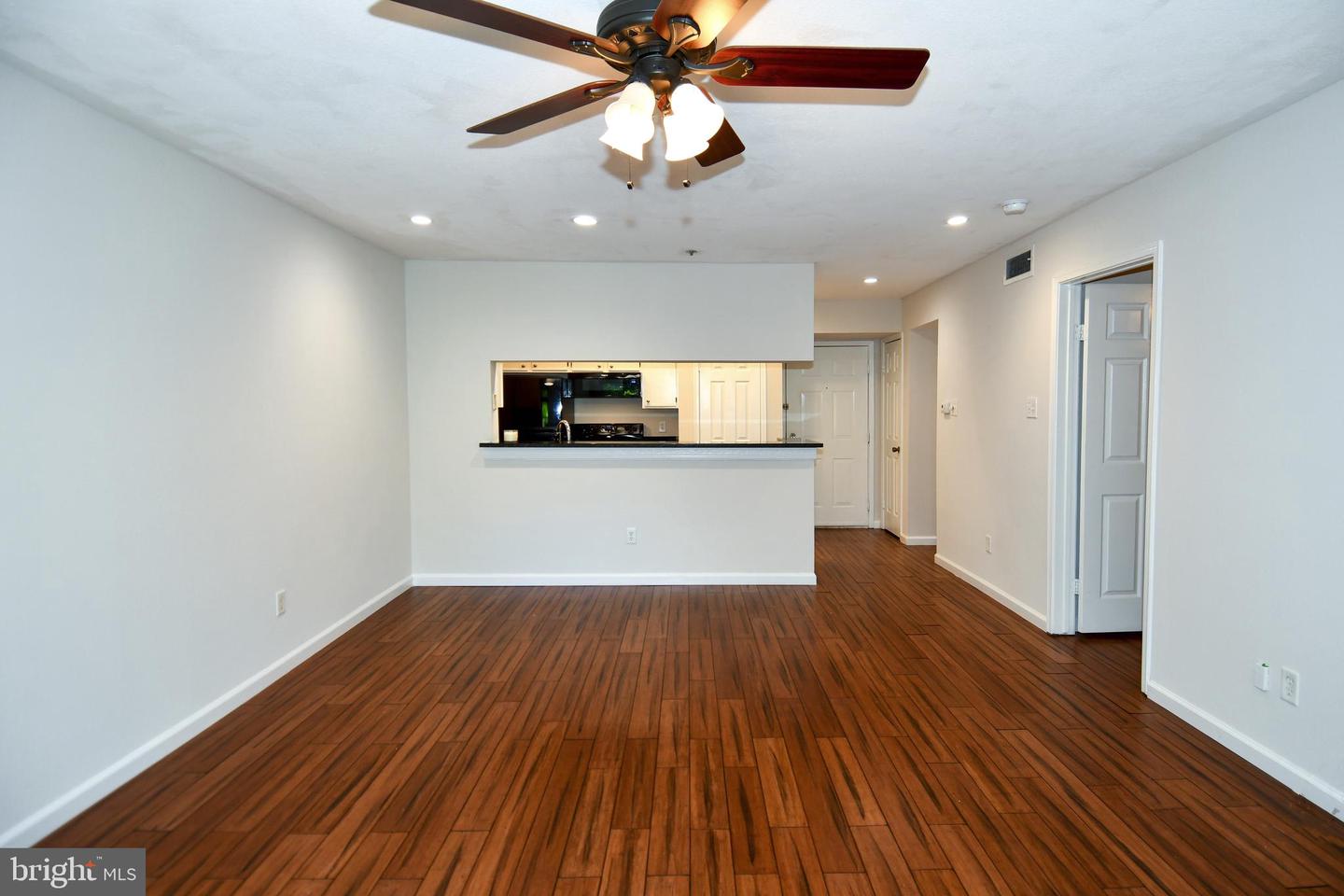 3315 WYNDHAM CIR #1223, ALEXANDRIA, Virginia 22302, 1 Bedroom Bedrooms, ,1 BathroomBathrooms,Residential,For sale,3315 WYNDHAM CIR #1223,VAAX2049492 MLS # VAAX2049492 3315 WYNDHAM CIR #1223, ALEXANDRIA, Virginia 22302, 1 Bedroom Bedrooms, ,1 BathroomBathrooms,Residential,For sale,3315 WYNDHAM CIR #1223,VAAX2049492 MLS # VAAX2049492