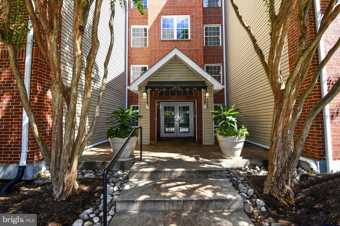 3315 WYNDHAM CIR #1223, ALEXANDRIA, Virginia 22302, 1 Bedroom Bedrooms, ,1 BathroomBathrooms,Residential,For sale,3315 WYNDHAM CIR #1223,VAAX2049492 MLS # VAAX2049492 3315 WYNDHAM CIR #1223, ALEXANDRIA, Virginia 22302, 1 Bedroom Bedrooms, ,1 BathroomBathrooms,Residential,For sale,3315 WYNDHAM CIR #1223,VAAX2049492 MLS # VAAX2049492