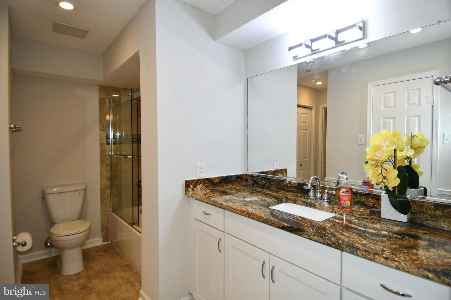 3315 WYNDHAM CIR #1223, ALEXANDRIA, Virginia 22302, 1 Bedroom Bedrooms, ,1 BathroomBathrooms,Residential,For sale,3315 WYNDHAM CIR #1223,VAAX2049492 MLS # VAAX2049492 3315 WYNDHAM CIR #1223, ALEXANDRIA, Virginia 22302, 1 Bedroom Bedrooms, ,1 BathroomBathrooms,Residential,For sale,3315 WYNDHAM CIR #1223,VAAX2049492 MLS # VAAX2049492