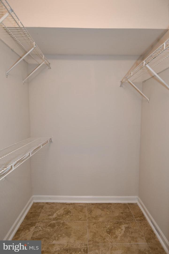 3315 WYNDHAM CIR #1223, ALEXANDRIA, Virginia 22302, 1 Bedroom Bedrooms, ,1 BathroomBathrooms,Residential,For sale,3315 WYNDHAM CIR #1223,VAAX2049492 MLS # VAAX2049492 3315 WYNDHAM CIR #1223, ALEXANDRIA, Virginia 22302, 1 Bedroom Bedrooms, ,1 BathroomBathrooms,Residential,For sale,3315 WYNDHAM CIR #1223,VAAX2049492 MLS # VAAX2049492