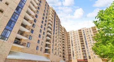 4500 S FOUR MILE RUN DR #732, ARLINGTON, Virginia 22204, 2 Bedrooms Bedrooms, ,2 BathroomsBathrooms,Residential,For sale,4500 S FOUR MILE RUN DR #732,VAAR2064044 MLS # VAAR2064044