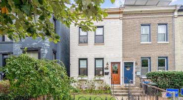1009A I ST NE, WASHINGTON, District Of Columbia 20002, 2 Bedrooms Bedrooms, ,1 BathroomBathrooms,Residential,For sale,1009A I ST NE,DCDC2189206 MLS # DCDC2189206
