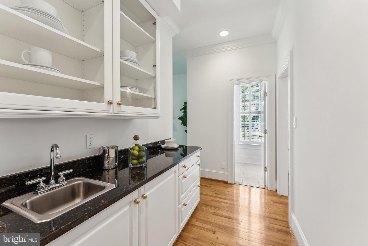 4819 KEMBLE PL NW, WASHINGTON, District Of Columbia 20007, 5 Bedrooms Bedrooms, ,4 BathroomsBathrooms,Residential,For sale,4819 KEMBLE PL NW,DCDC2206672 MLS # DCDC2206672