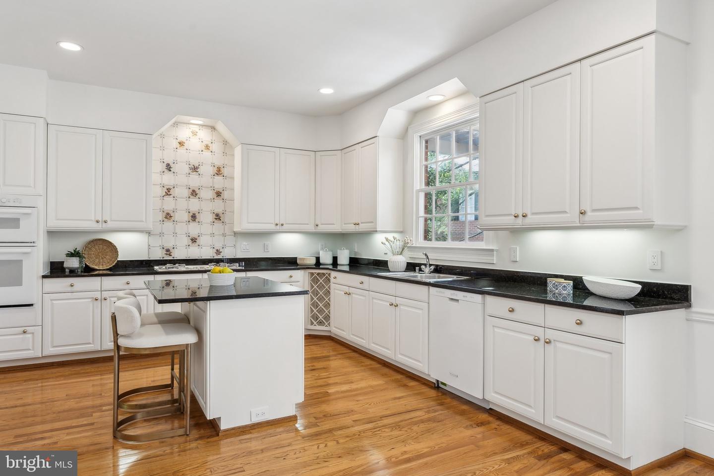 4819 KEMBLE PL NW, WASHINGTON, District Of Columbia 20007, 5 Bedrooms Bedrooms, ,4 BathroomsBathrooms,Residential,For sale,4819 KEMBLE PL NW,DCDC2206672 MLS # DCDC2206672