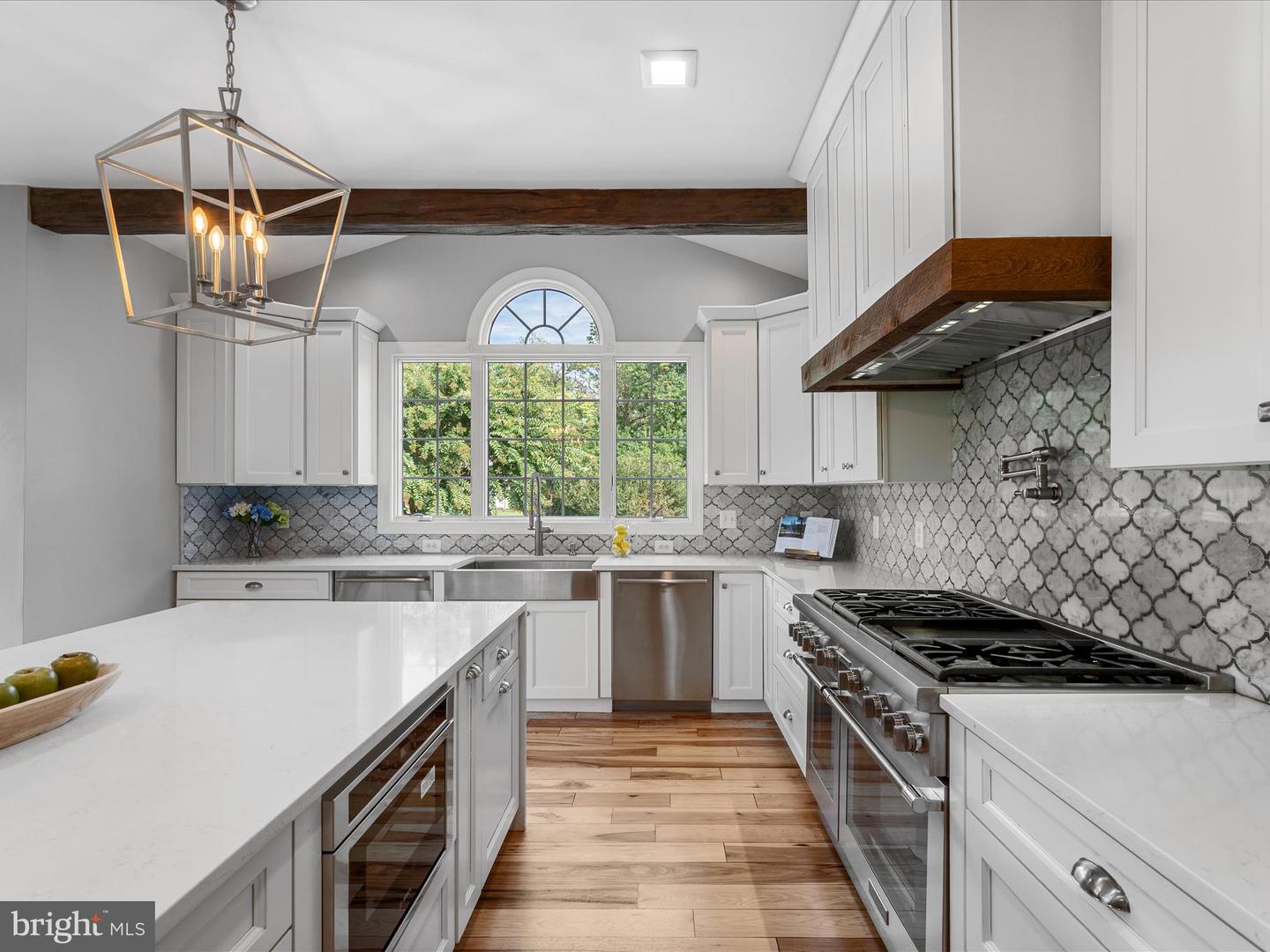 18132 SHENSTONE RUN CT, LEESBURG, Virginia 20175, 4 Bedrooms Bedrooms, ,5 BathroomsBathrooms,Residential,For sale,18132 SHENSTONE RUN CT,VALO2100322 MLS # VALO2100322