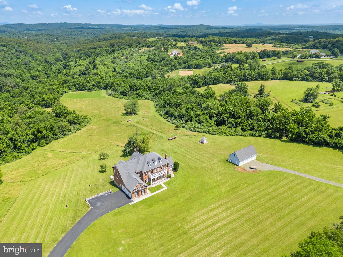 22077 OATLANDS RD, ALDIE, Virginia 20105, 5 Bedrooms Bedrooms, ,5 BathroomsBathrooms,Residential,For sale,22077 OATLANDS RD,VALO2101470 MLS # VALO2101470 22077 OATLANDS RD, ALDIE, Virginia 20105, 5 Bedrooms Bedrooms, ,5 BathroomsBathrooms,Residential,For sale,22077 OATLANDS RD,VALO2101470 MLS # VALO2101470