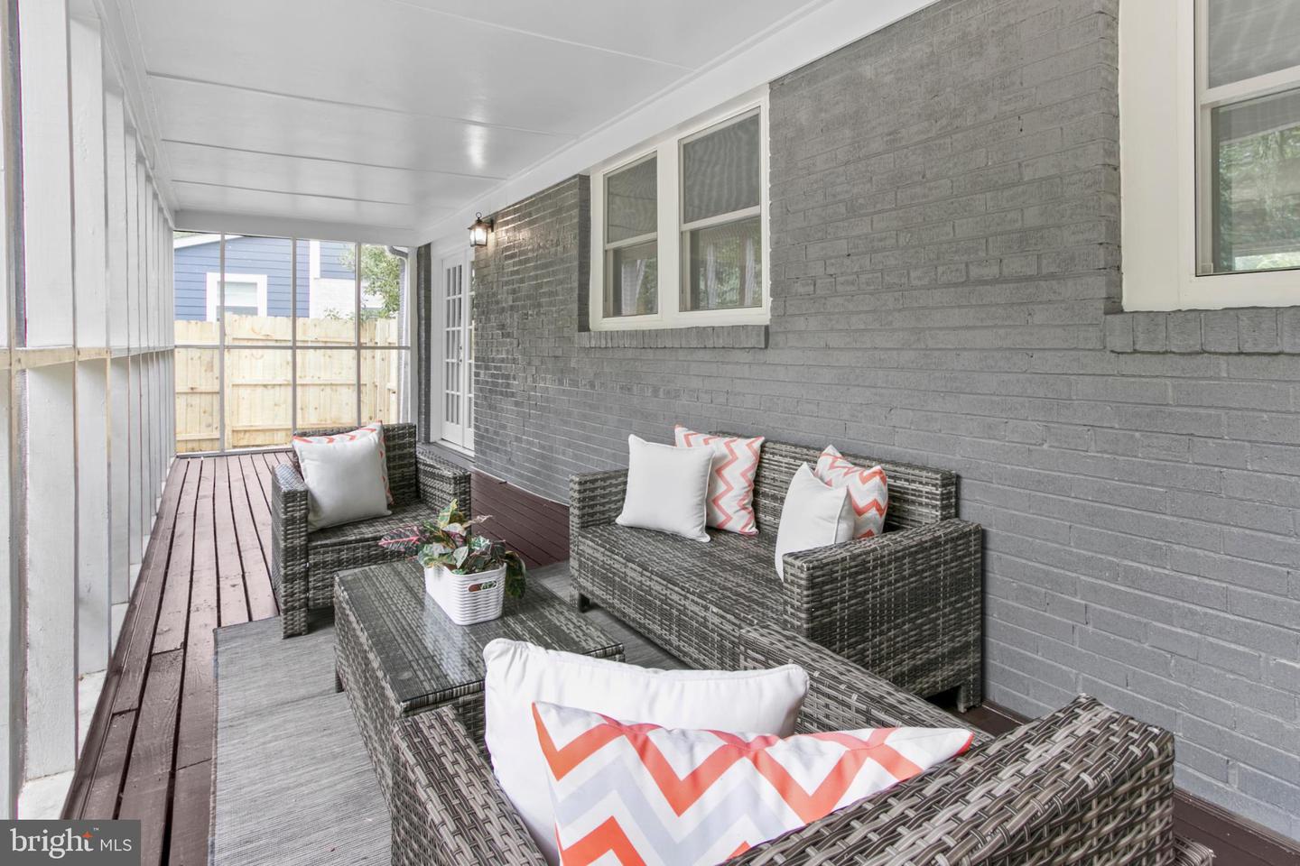 6502 FORT HUNT RD, ALEXANDRIA, Virginia 22307, 3 Bedrooms Bedrooms, 6 Rooms Rooms,3 BathroomsBathrooms,Residential,For sale,6502 FORT HUNT RD,VAFX2257116 MLS # VAFX2257116