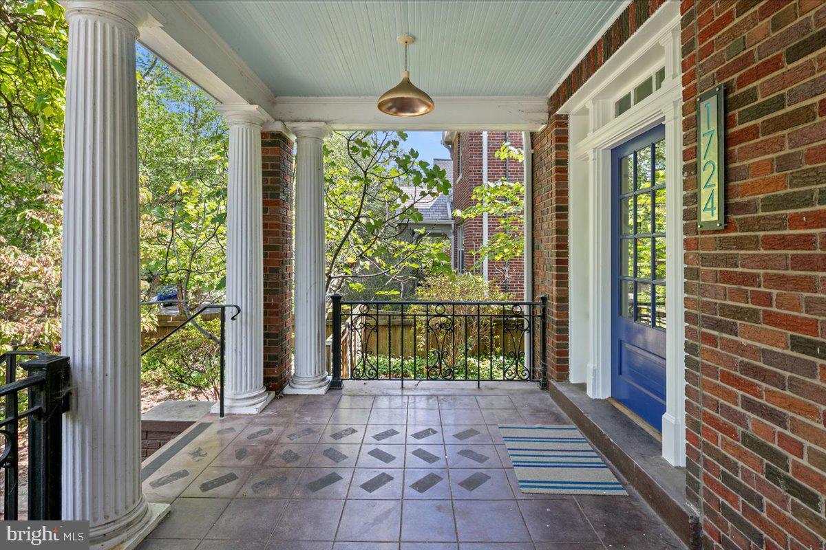 1724 TAYLOR ST NW, WASHINGTON, District Of Columbia 20011, 5 Bedrooms Bedrooms, ,3 BathroomsBathrooms,Residential,For sale,1724 TAYLOR ST NW,DCDC2213194 MLS # DCDC2213194