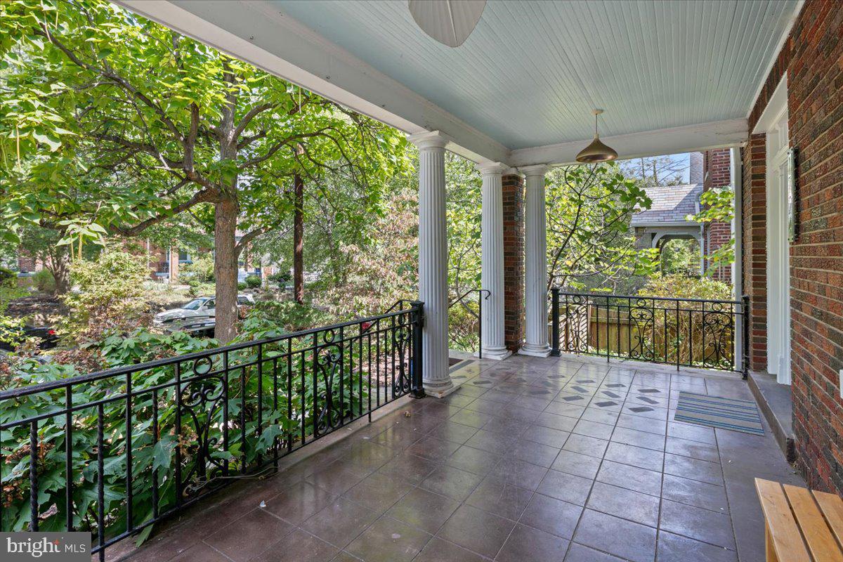 1724 TAYLOR ST NW, WASHINGTON, District Of Columbia 20011, 5 Bedrooms Bedrooms, ,3 BathroomsBathrooms,Residential,For sale,1724 TAYLOR ST NW,DCDC2213194 MLS # DCDC2213194