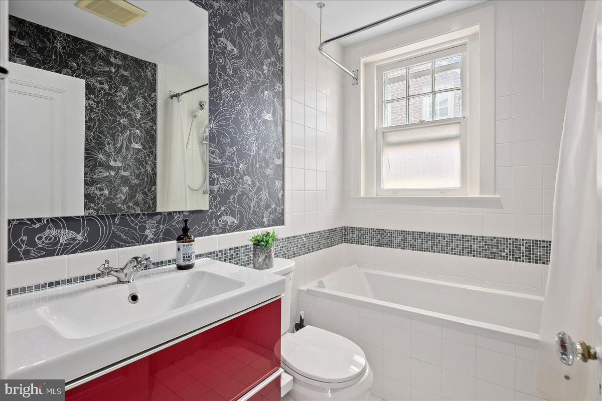 1724 TAYLOR ST NW, WASHINGTON, District Of Columbia 20011, 5 Bedrooms Bedrooms, ,3 BathroomsBathrooms,Residential,For sale,1724 TAYLOR ST NW,DCDC2213194 MLS # DCDC2213194