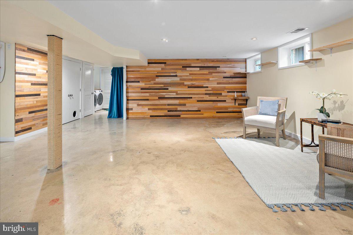 1724 TAYLOR ST NW, WASHINGTON, District Of Columbia 20011, 5 Bedrooms Bedrooms, ,3 BathroomsBathrooms,Residential,For sale,1724 TAYLOR ST NW,DCDC2213194 MLS # DCDC2213194