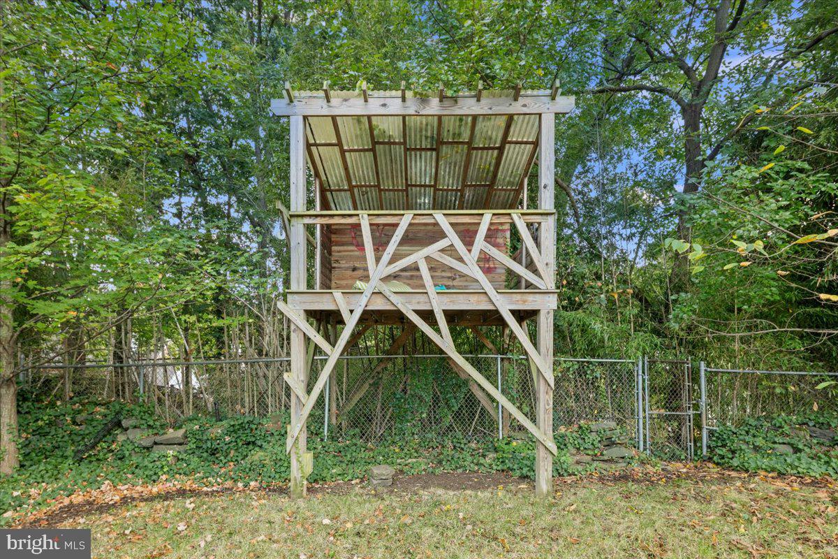 1724 TAYLOR ST NW, WASHINGTON, District Of Columbia 20011, 5 Bedrooms Bedrooms, ,3 BathroomsBathrooms,Residential,For sale,1724 TAYLOR ST NW,DCDC2213194 MLS # DCDC2213194