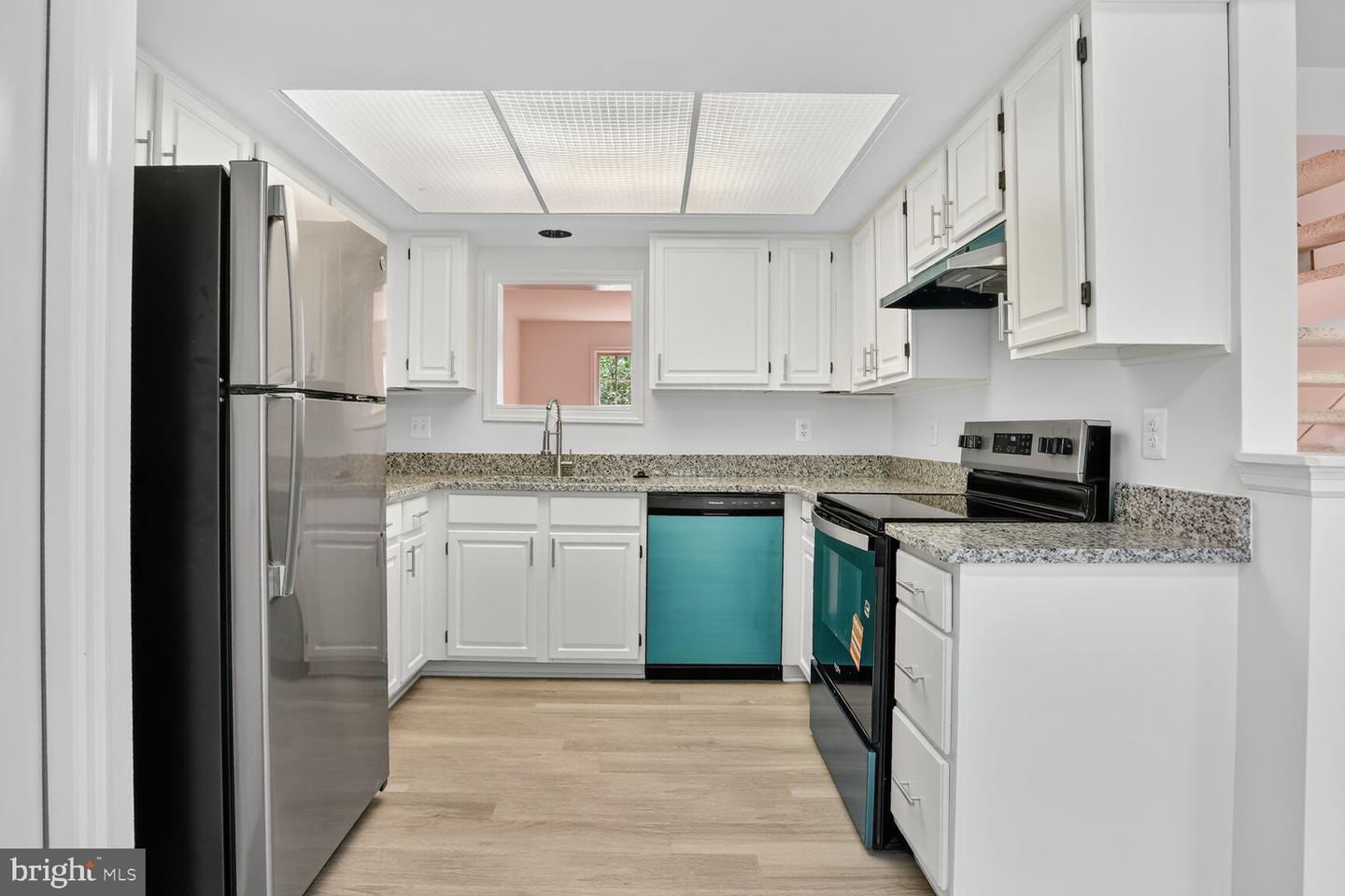 21747 LEATHERLEAF CIR, STERLING, Virginia 20164, 3 Bedrooms Bedrooms, ,3 BathroomsBathrooms,Residential,For sale,21747 LEATHERLEAF CIR,VALO2104344 MLS # VALO2104344